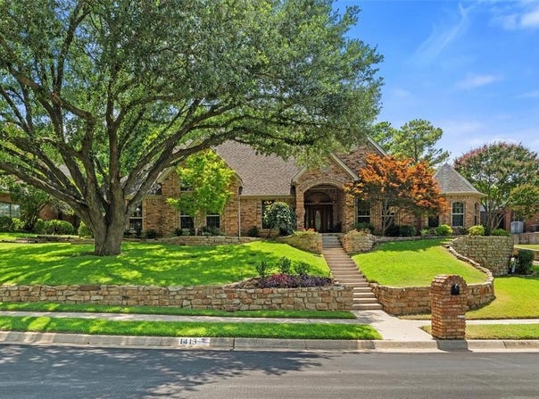1413 Plantation Drive N, Colleyville, TX 76034