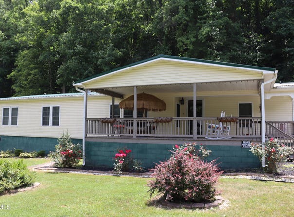 2004 Derby Road, Appalachia, VA 24216