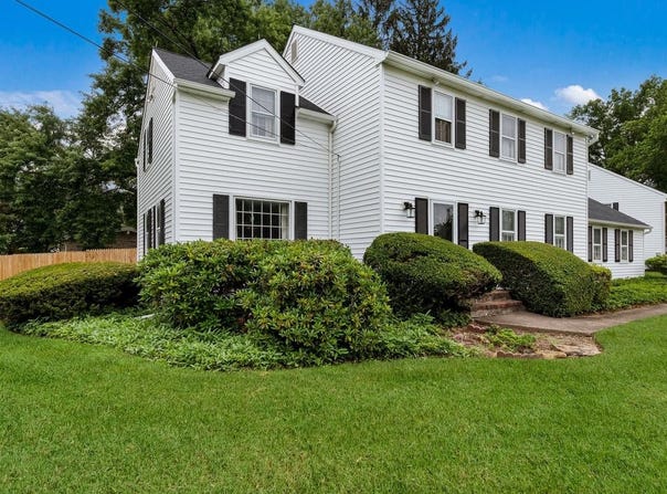 1301 MOON DR, YARDLEY, PA 19067