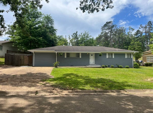 115 Pine Dr, Winona, MS 38967
