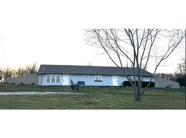 2179 Cantrell Road, Mansfield, MO 65704