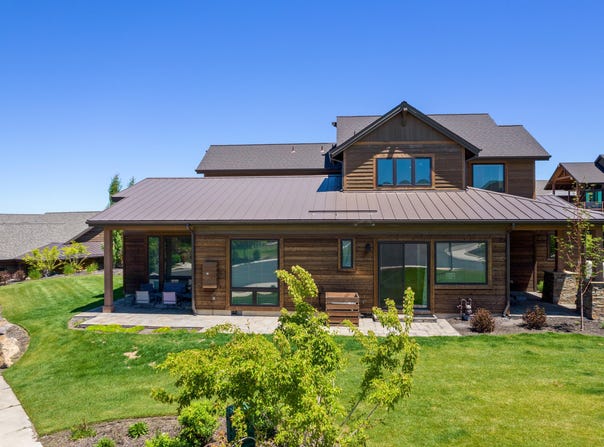 61333 Kindle Rock, Bend, OR 97702