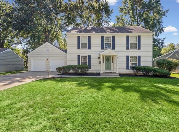 5419 W 100th Terrace, Overland Park, KS 66207