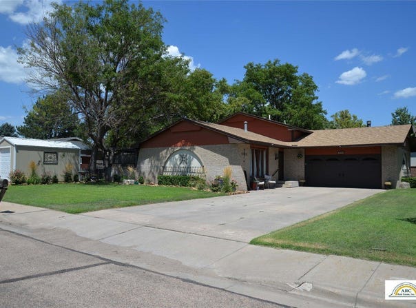 1505 E Melanie Lane, Garden City, KS 67846