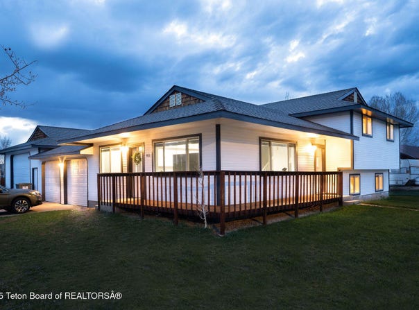 811 JADE Street, Pinedale, WY 82941