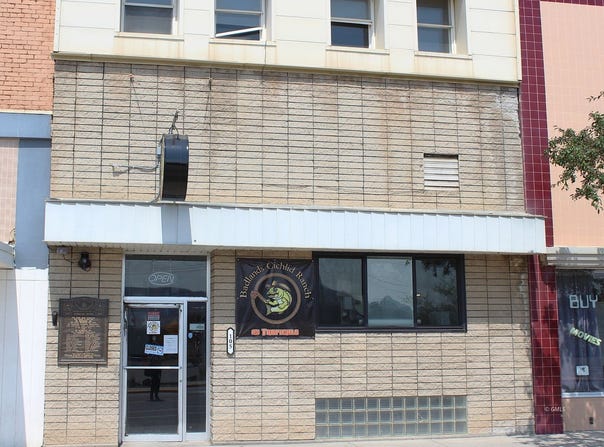 105 N Merrill Ave, Glendive, MT 59330