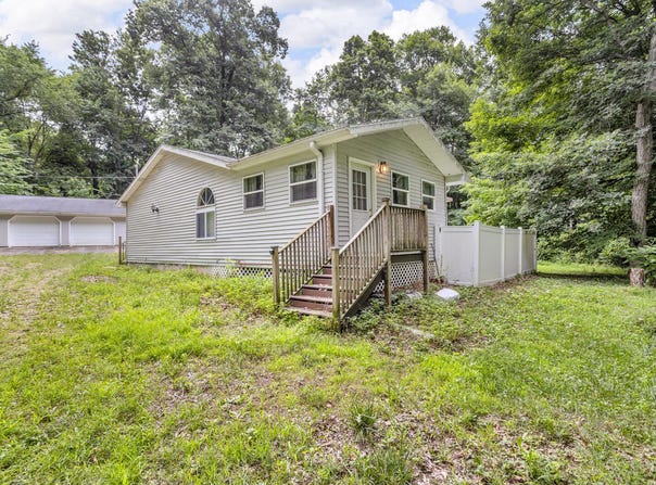 15775 Elm Row Road, Albion, MI 49224