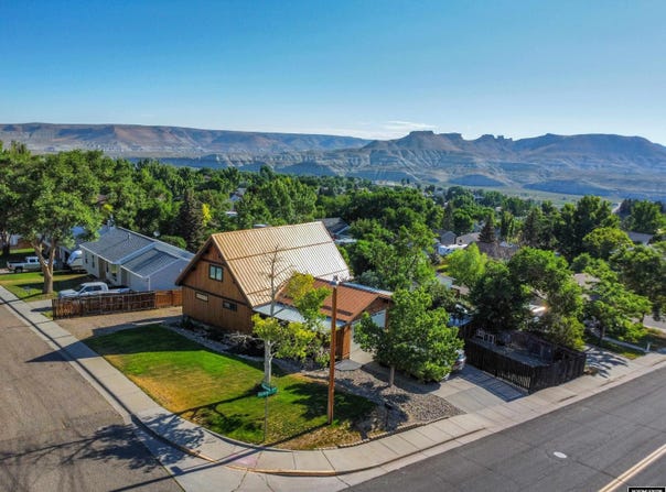 2755 Hitching Post Drive, Green River, WY 82935