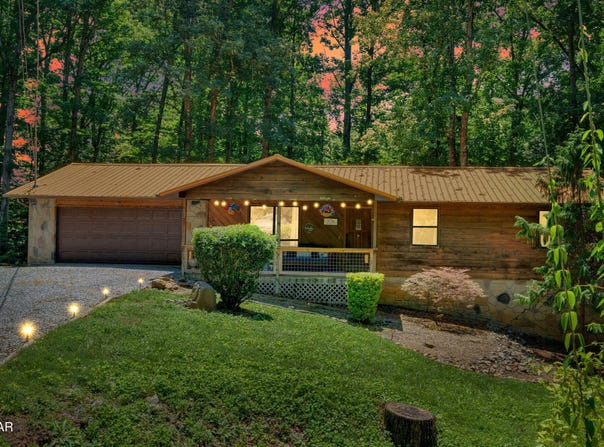 415 Owenwood Drive, Sevierville, TN 37876