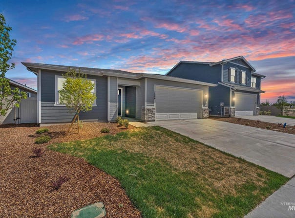 11113 Overhang St, Caldwell, ID 83605
