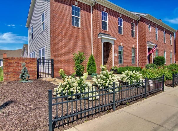 915 Lake Street, Crown Point, IN 46307
