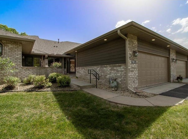 18015 Judicial Way S, Lakeville, MN 55044