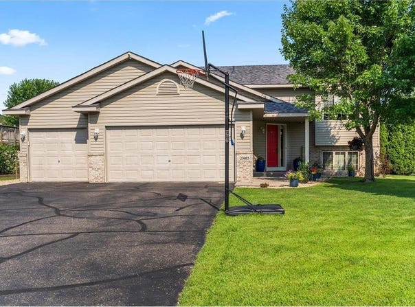 23183 Lipan Street NW, Saint Francis, MN 55070