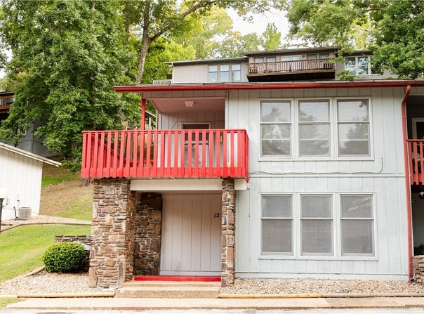 12 Annette Lane, Bella Vista, AR 72715