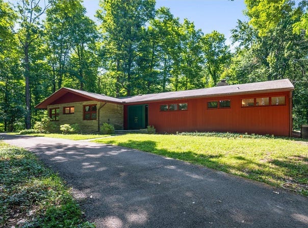 1455 Ayrault Road, Perinton, NY 14450