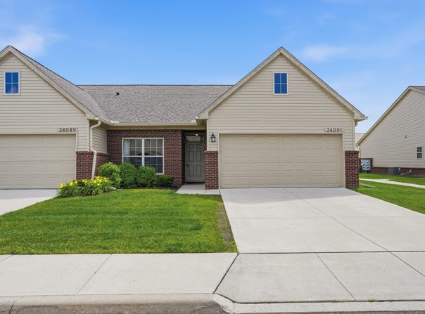 24091 Hemlock Drive, Flat Rock, MI 48134
