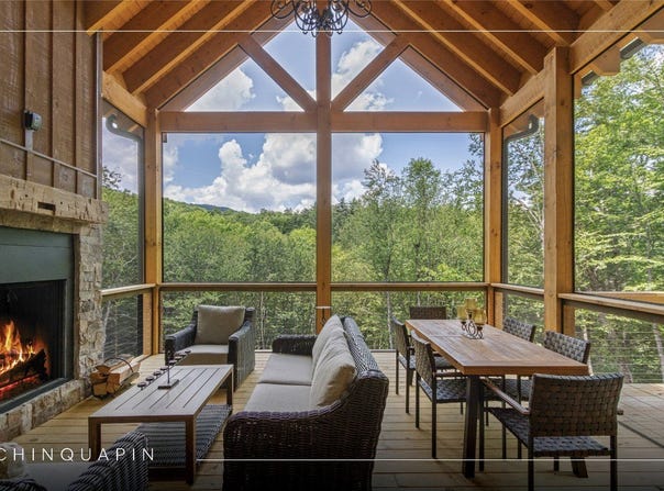 1086 Roaming Road, Glenville, NC 28736
