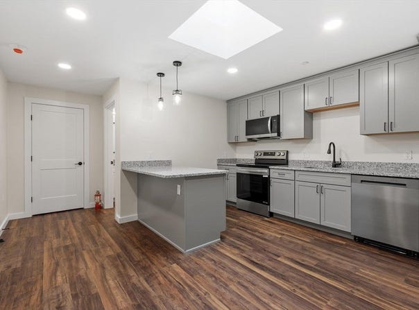 329 Main St, Fitchburg, MA 01420