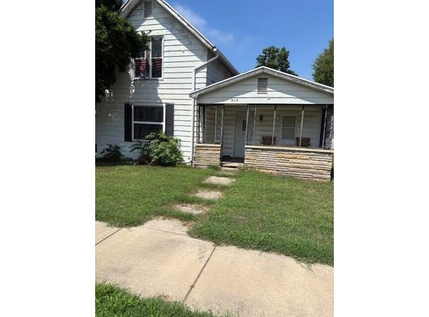 404 W Saint Joseph Street, Watervliet, MI 49098