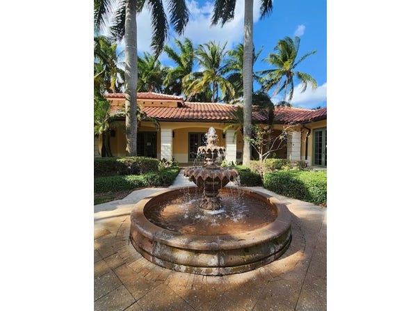 6336 W Sample Rd, Coral Springs, FL 33067