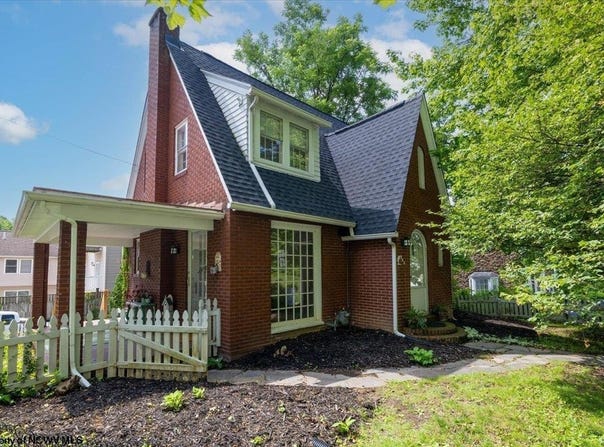 960 Stewart Street, Morgantown, WV 26505