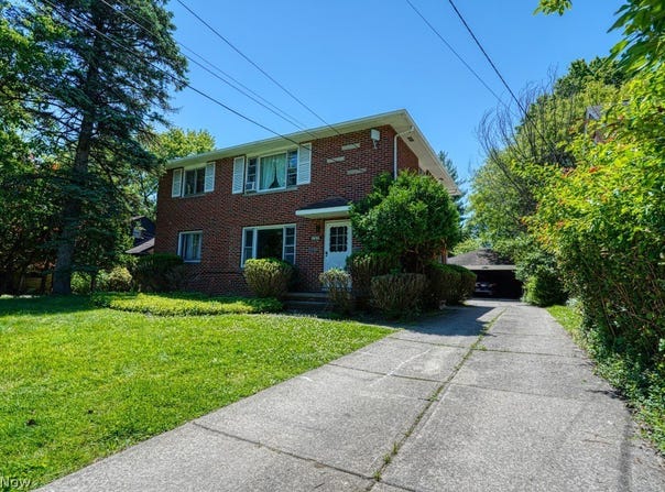 16684 Libby Road, Maple Heights, OH 44137