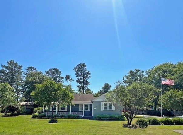 465 Woodland Terrace, Elloree, SC 29047