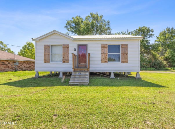 655 W Labbie Street, Church Point, LA 70525