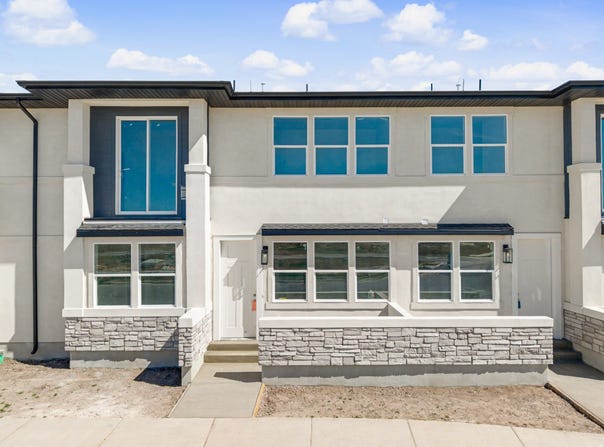 743 S HARRISON Dr, Springville, UT 84663