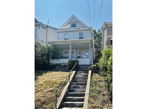 459 Hays Ave, Mt Oliver, PA 15210