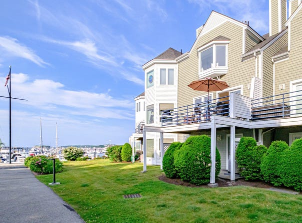148 Breakwater Drive, South Portland, ME 04106
