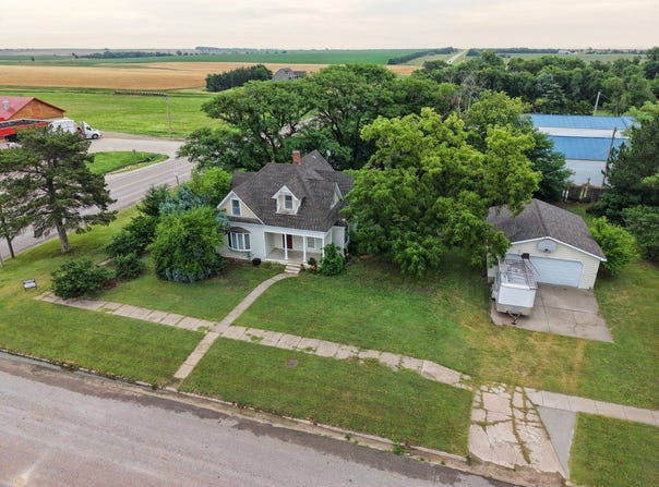 332 N Main St, Kensington, KS 66951