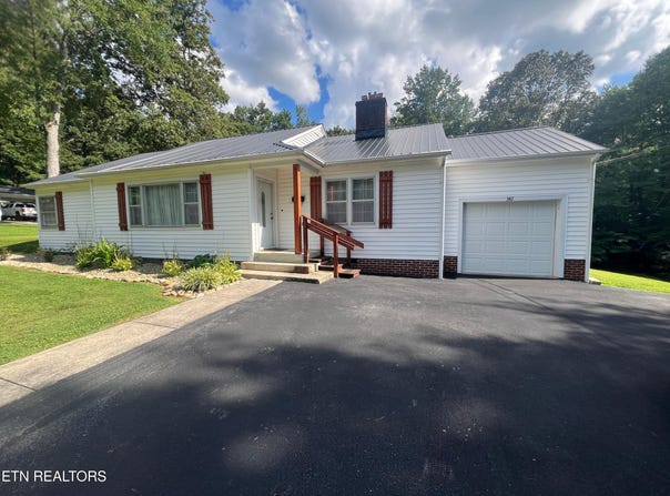 342 Vine Ave, Oneida, TN 37841
