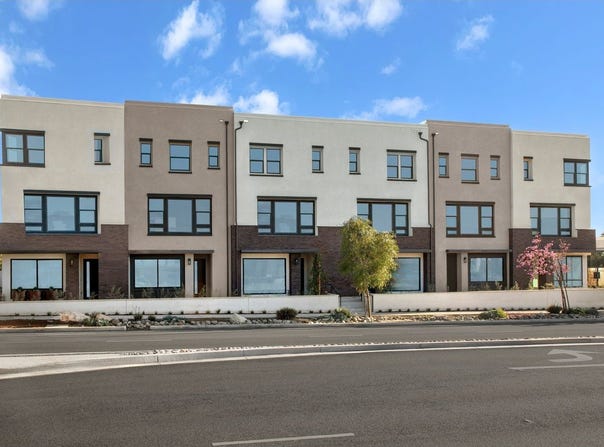 1030 W Foothill Blvd, Claremont, CA 91711