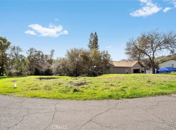 61 Galaxy Avenue, Oroville, CA 95966