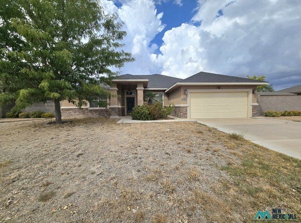 1103 E La Paloma, Roswell, NM 88201