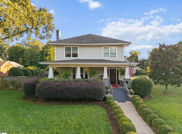 147 W Mountainview Avenue, Greenville, SC 29609