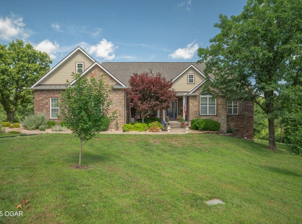 5650 Robinwood Road, Loma Linda, MO 64804