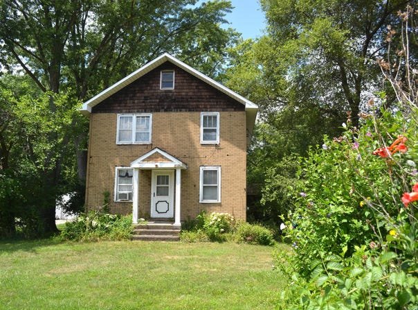 10010 Kennedy Avenue, Highland, IN 46322