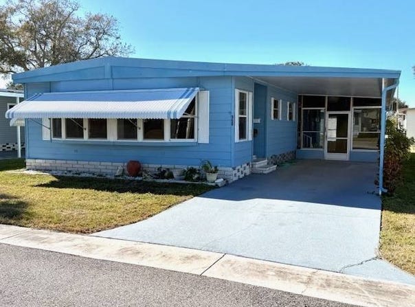 1071 Donegan Rd, Largo, FL 33771
