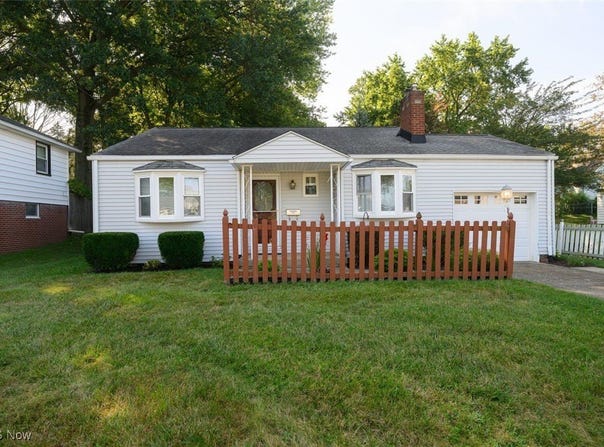 817 Milburn Road NE, Massillon, OH 44646
