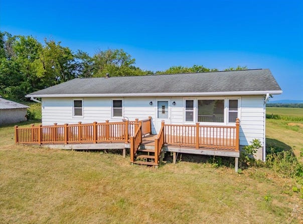N5303 Dunning Road, Pardeeville, WI 53954