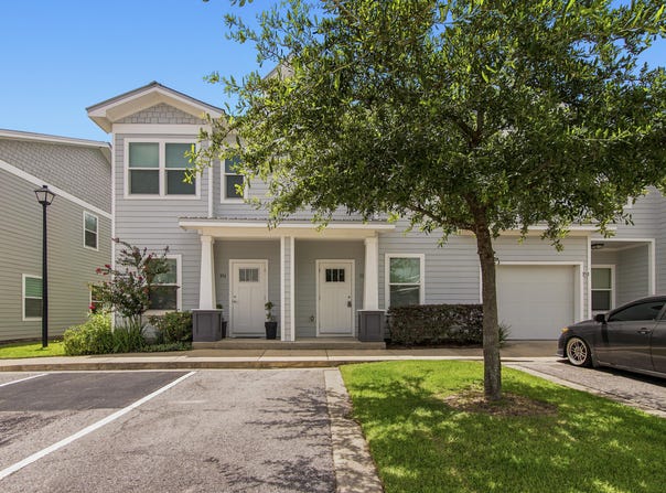 352 N Sand Palm Road, Freeport, FL 32439