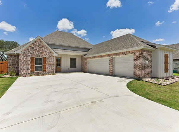 1212 Shirley Faye LN, Salado, TX 76571