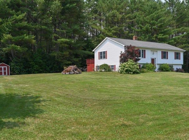 13 Evergreen Drive, Hampden, ME 04444