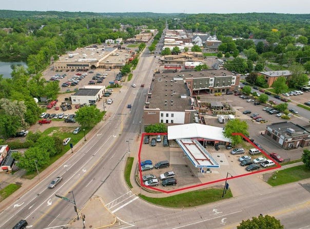 428 S Main Street, River Falls, WI 54022