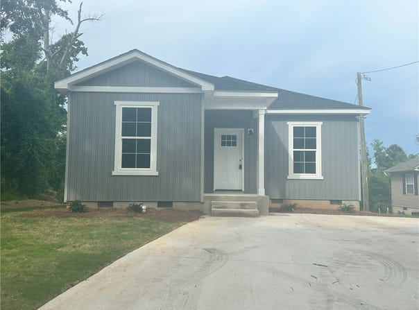 311 Tribble Street, Seneca, SC 29678