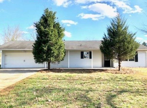 2433 Robin Ridge Dr, Dacula, GA 30019