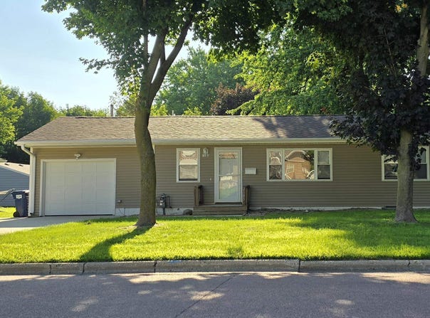 2103 Denver Avenue, Spirit Lake, IA 51360