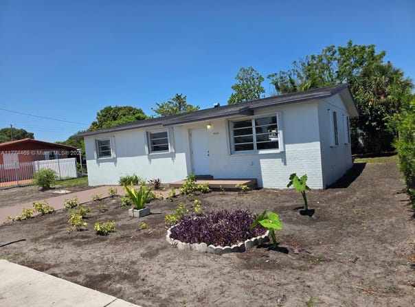 4255 NW 170th St, Miami Gardens, FL 33055